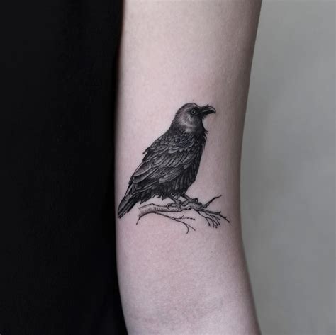 Crow Tattoo by oozy_tattoo | Тату, Идеи татуировок для мужчин, Ворон тату