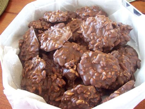 Cow Pies | Cow pies, Cow pie recipe, Chocolate rice krispies