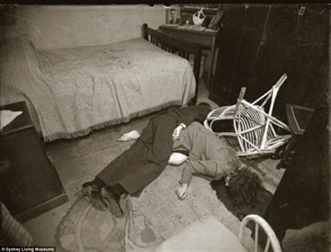 Amazing 70 year old crime scene photos of bodies of WWII Airforce pilot and wife who died in ...