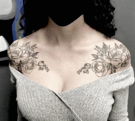 Details more than 73 rose shoulder tattoo female latest - in.cdgdbentre