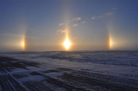 Jumping sundogs: A weird weather phenomenon | How It Works