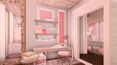 Aesthetic Pink Desk | House decorating ideas apartments, Tiny house layout, Simple bedroom design