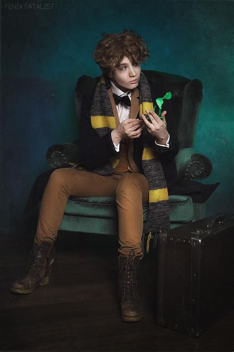 Newt Scamander Cosplay, Harry Potter Cosplay, Halloween 2020, Fantastic ...