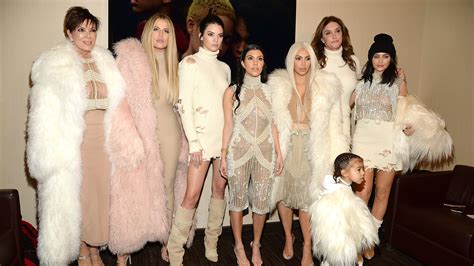 The Annual Kardashian-Jenner Family Christmas Card Has Arrived | Teen Vogue