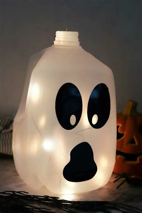 Easy Milk Jug Ghosts and Plastic Bottle Ghouls - Single Girl's DIY