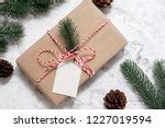 Photo of christmas present and card | Free christmas images
