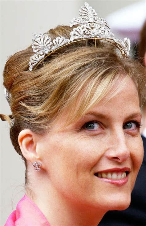 Sophie Countess Of Wessex Wedding Dress / Sophie Rhys-Jones, later the Countess of Wessex, on ...