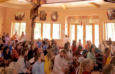 General 6 — Neem Karoli Baba Ashram and Hanuman Temple