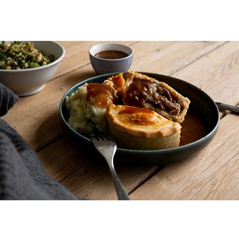 Beef and Ale Pie (frozen) - First Choice Produce