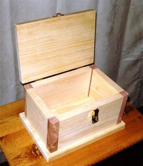 Free Wooden Box Plans - How to Build A Wooden Box | Wooden box plans, Small wood projects ...