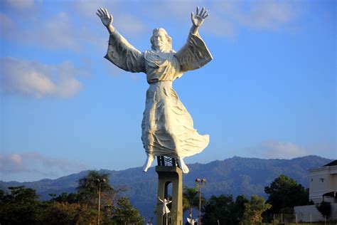 Monumen Yesus Memberkati, Bukan Sekadar Karya Seni yang Indah - Indonesia Kaya