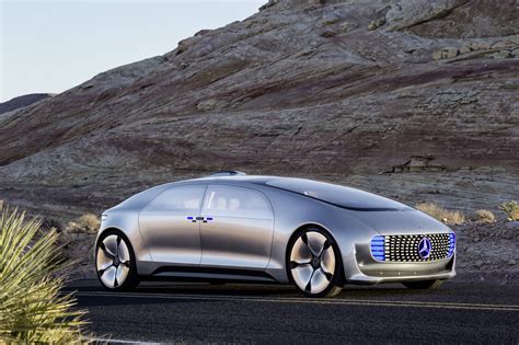 Mercedes-Benz F 015 Luxury in Motion: Automobile Revolution