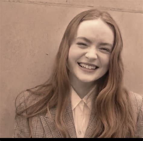 sadie sink pfp sadie sink rares sadie sink icon with coloring Sadie ...