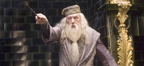 GadgetsGirlsSe ha revelado al actor que dará vida a Dumbledore joven en ...