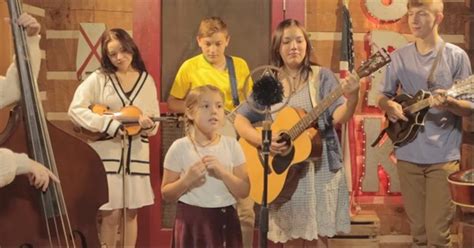 Cotton Pickin' Kids Perform 'Homecoming'