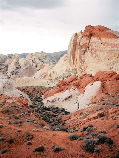 «Colorful Desert Landscape» del colaborador de Stocksy «Daniel Kim Photography» - Stocksy