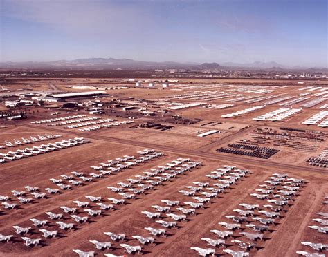 File:AMARC at Davis-Monthan Air Force Base.jpg - Wikipedia, the free encyclopedia