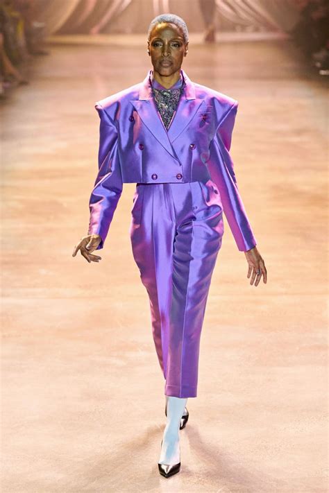 Christopher John Rogers Fall 2020 Ready-to-Wear Collection | Fall fashion trends, Fashion ...