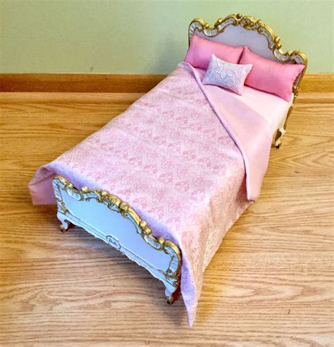 Refurbished Susy Goose Barbie queen size bed | Hankie Chic Barbie Doll House, Barbie Toys ...