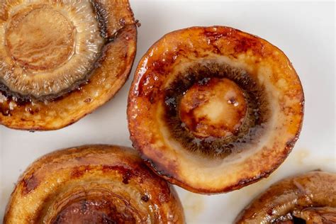 Grilled Mushrooms served in the bowl - Creative Commons Bilder