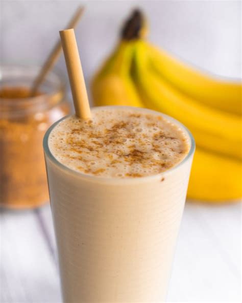 How to Make a Tasty, High-Protein Shake with Bananas