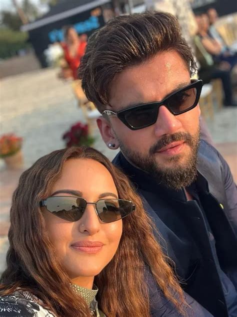 Bollywood's Love-Birds Sonakshi Sinha-Zaheer Iqbal's Pictures Will Make You Go Aww | Times Now