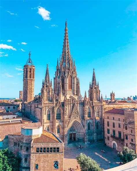 Barcelona Cathedral, The Jewel Of The Gothic Quarter - SerenTripidy