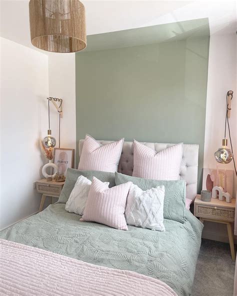 Is Pale Green A Good Color For Bedroom | www.resnooze.com
