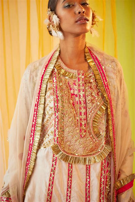 Buy Priyanka Singh White Silk Zardozi Work Kurta Set Online | Aza Fashions | Trendy outfits ...