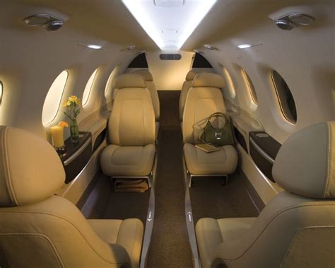 Embraer Phenom 300 Specs and Description