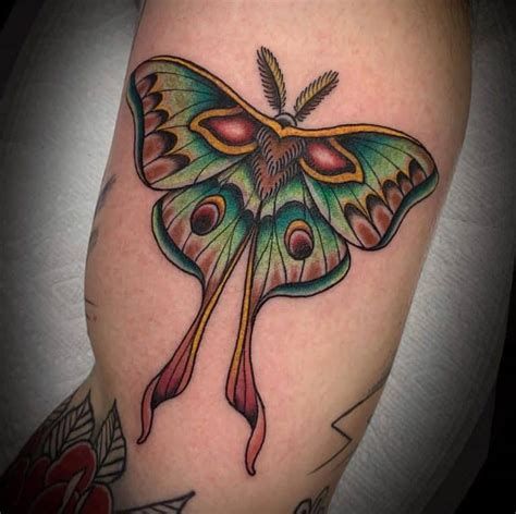 What Do Moth Tattoos Symbolize - Design Talk