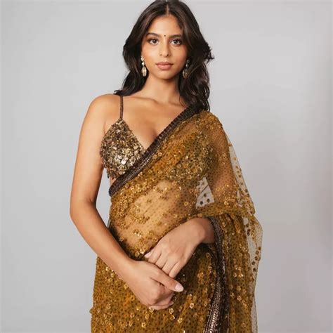 Suhana Khan's Stunning appearance | Designer Saree @NMACC..