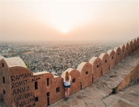 Nahargarh Fort: the perfect place for sunset in Jaipur — Walk My World ...