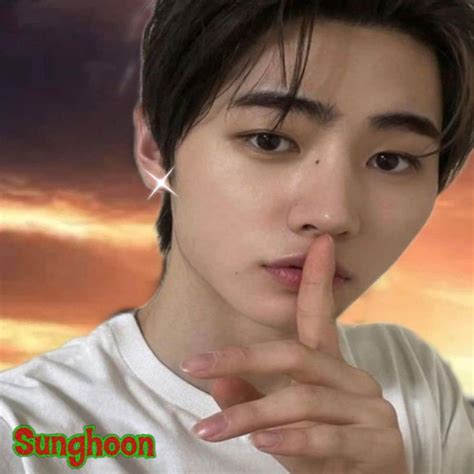 Sunghoon 🤫 | Fotos de coreanos, Memes, Coreanos