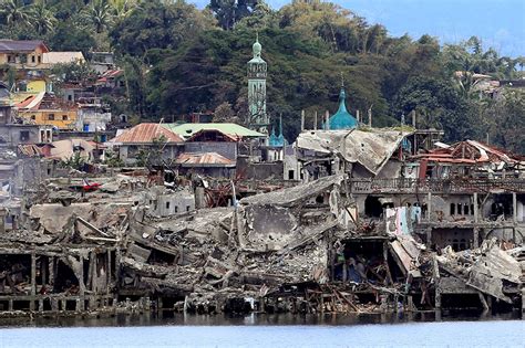 Life begins returning to war-torn Marawi City | ABS-CBN News