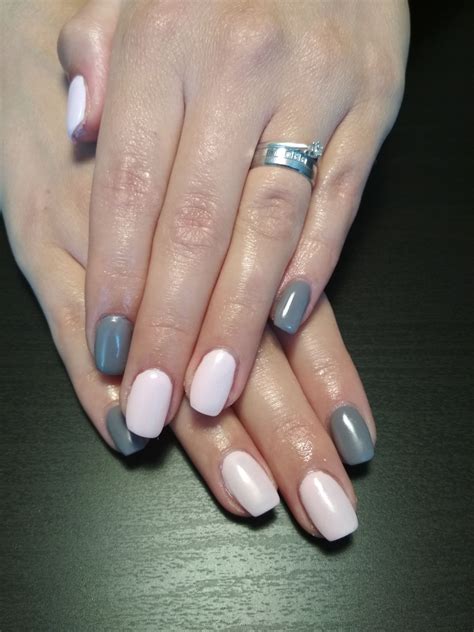 Pink and Grey nails, pink and grey gel | Peach acrylic nails, Bridesmaid nails pink, Pink grey nails