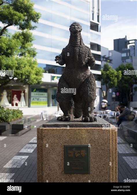 Godzilla Statue beside the Toho Hibiya Building, Tokyo, Japan Stock ...