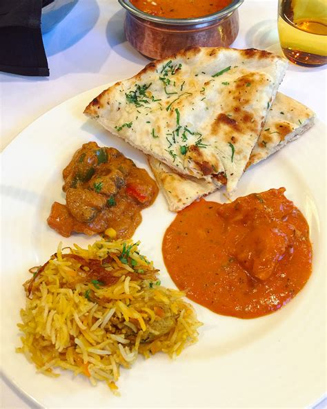 Butter Chicken, Navratan Korma, Garlic Naan, and Biryani [OC][2448x3060 ...