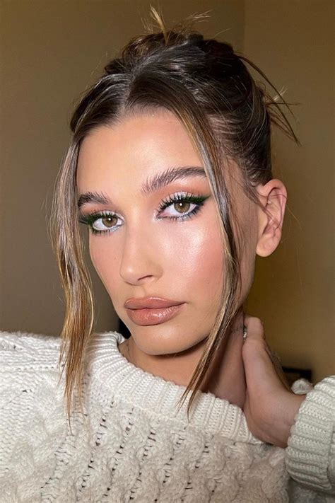 Hailey Bieber’s Deep Green Eyeliner Is Party Season Goals | British Vogue