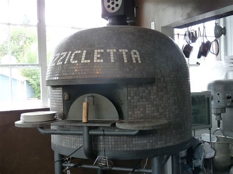 Pizzicletta Neopolitan Pizza Oven, Flagstaff, AZ | www.pizzi… | Angel Schatz | Flickr