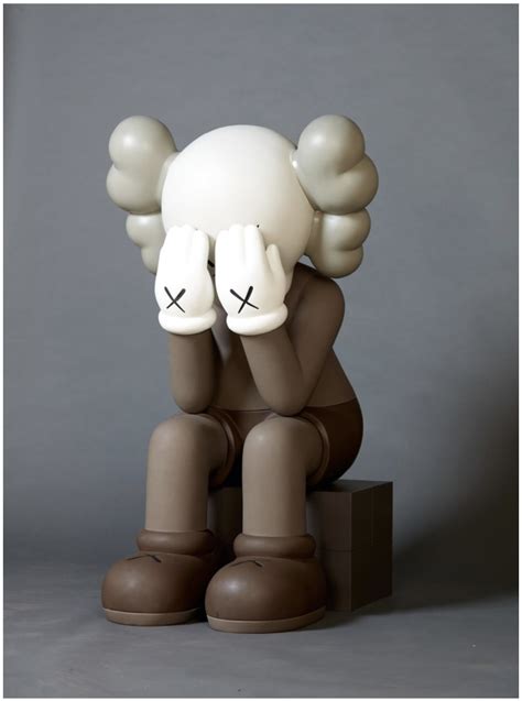 iDesign | 10 điều bạn nên biết về nghệ sĩ KAWS