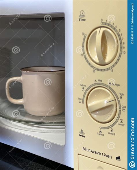 Open Microwave Oven Isolated on a White Background Stock Image - Image of equipment, electric ...