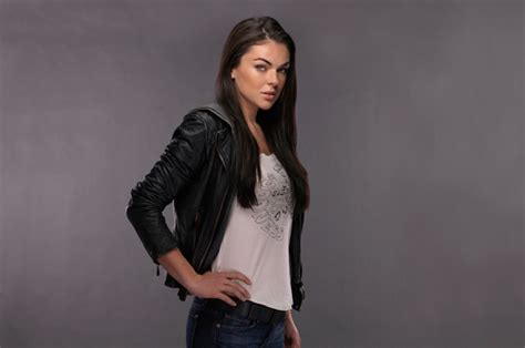 Serinda as Erica Reed in Breakout Kings - Serinda Swan Photo (34446240 ...