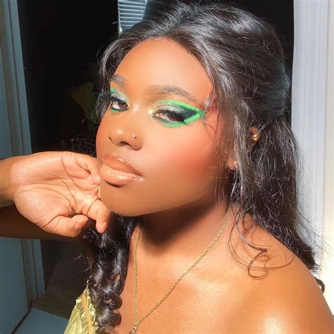 Orange And Green Makeup | Saubhaya Makeup