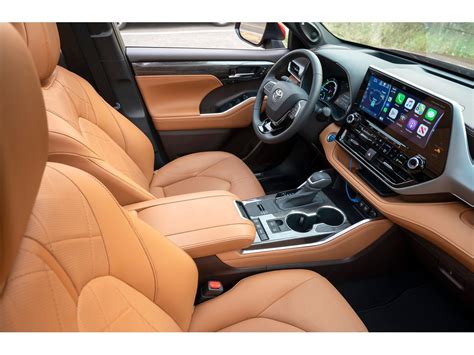 2023 Toyota Highlander Hybrid: 120 Interior Photos | U.S. News