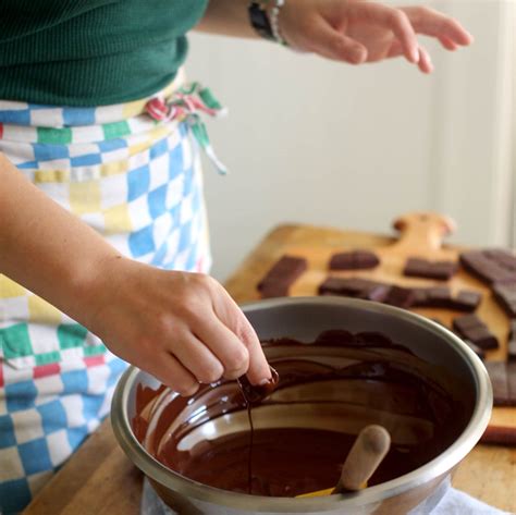 Best Melting Chocolate - Easy Tips, Methods | Kitchn