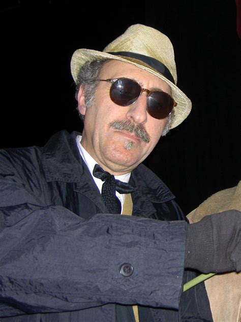 Singer Leon Redbone Dies at 69