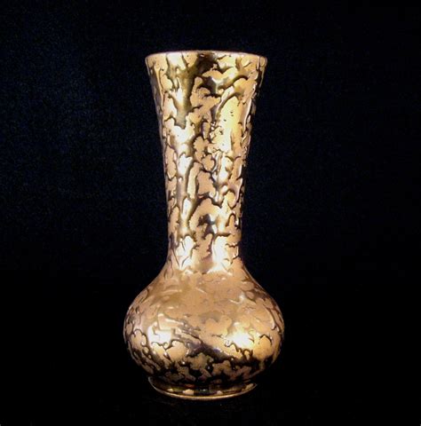 McCoy Pottery Sunburst Weeping Gold Brocade Vase