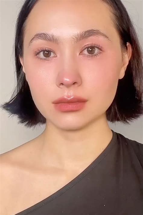 Estilo de maquiagem que é tendência no tiktok: Crying makeup - Blog Dermage