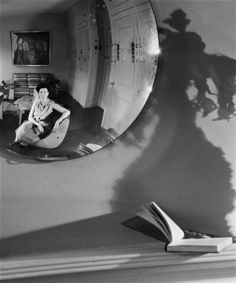 17 Best images about Mirror & Reflections on Pinterest | Elliott erwitt, Photographs and Mirror ...